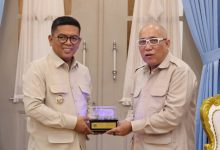 Gubernur Banten, Andra Soni dan Dirut Telkom Akses, Irphan Wijaya. Foto Biro ADpim Banten
