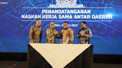 Andra Soni, Gubernur Banten melakukan MoU dengan Sulbar soal pengiriman transmigran. Foto: Biro Adpim Banten