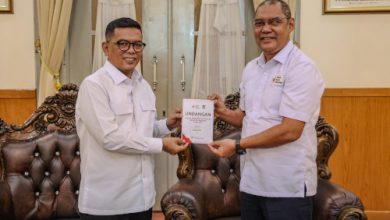 Gubernur Banten, Andra Soni menerima undangan dari Pengurus PMI Kabupaten Tangerang. Foto: Biro Adpim Banten