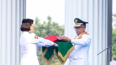 Gubernur Banten, Andra Soni memimpin upacara Peringatan HUT Kemerdekaan RI ke-81. Foto Biro Adpim Banten