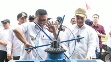 Gubernur Banten, Andra soni dan wakilnya, Achmad Dimyati Natakusumah meresmikan 7 daerah irigasi. Foto Biro Adpim Banten