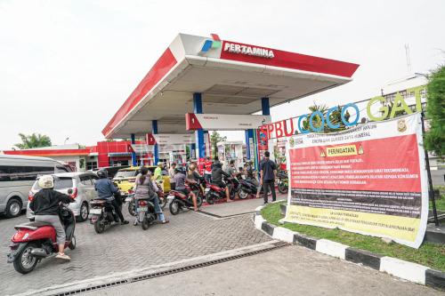 Antrean kendaraan di SPBU di Medan. Foto: Pertamina Patra Niaga