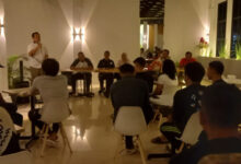 Ketua Forki Kota Serang, Joe Manalu memberikan pengarahan. Foto: Aden Hasanudin