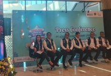 Direktur PT ASDP Indonesia Ferry, Heru Widodo menggelar konferensi pers. Foto Daeng Yusvin