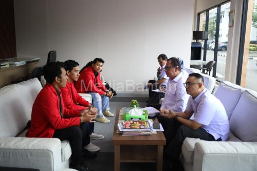 EW LMND Banten auidensi ke Kejati Banten soalBanten temuan LHP BPK. Foto: Ucu