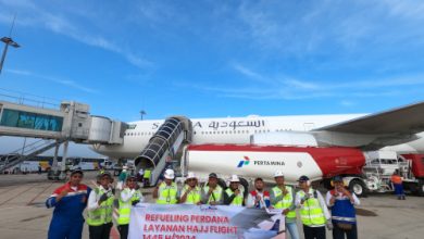 Pengisian avtur pesawat yang mengangkut jemaah haji. Foto: Humas Pertamina Patra Niaga RJBB