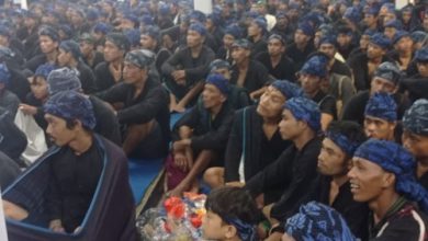 Warga Baduy saat seba di Pendopo Kabupaten Lebak. Foto Antara