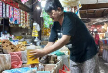 Suasana Pasar Anyar di Kota Tangerang.