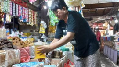 Suasana Pasar Anyar di Kota Tangerang.