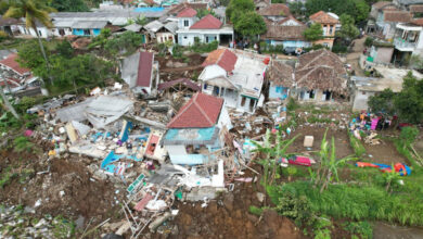 Efek gempa Cianjur berskala 5,6 M dilihat dari udara. Foto: BNPB