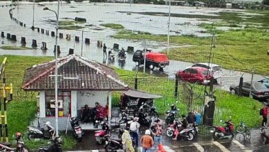 Banjir melanda sebagian Bandara Soetta pada selama malam. Foto: Antara