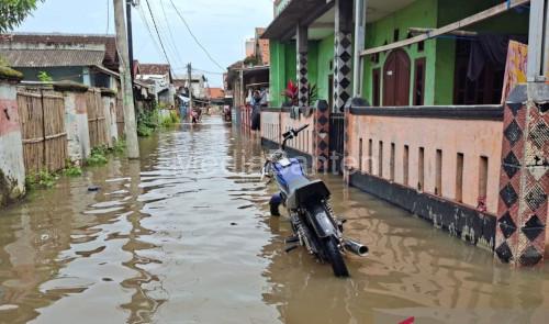 Banjir di Kasemen belum surut. Foto Antara