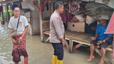 Banjir yang merendam rumah di 7 desa ke Kecamatan Carenang dan Binuang. Foto Yono