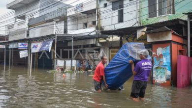 Wilayah Priuk, Kota Tangerang masih terendam banjir. Foto Antara