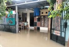 Salah satu rumah terrendam banjir di Kabupaten Tangerang. Foto: LKBN Antara