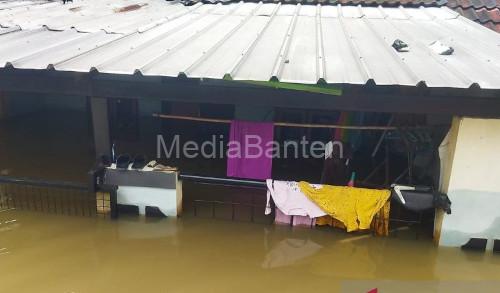 Salah satu rumah yang terendam banjir di Kabupaten Tangerang. Foto Antara