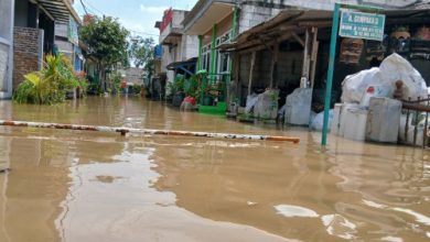 Benana banjir melanda Perum Mustika Tigaraksa, Kabupaten Tangerang. Foto Antara