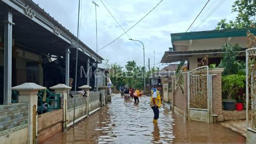 Perumahan warga direndam banjir di Padarincang. Foto Antara