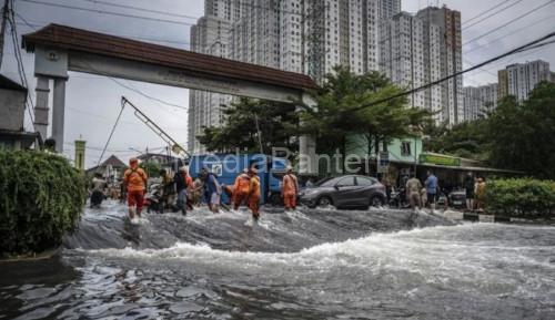 Banjir rob di Jakarta Utara yang rutin terjadi. Foto: Antara