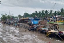 Banjir rob di Kelurahan Banten. Foto: Antara