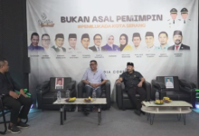 Mencari bukan asal pemimpin BantenPocast. foto: BantenPodcast