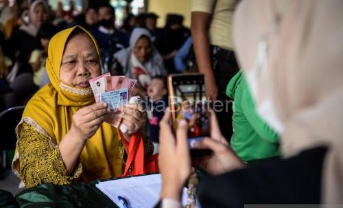 Penyaluran Bansos di Banten. Foto Antara