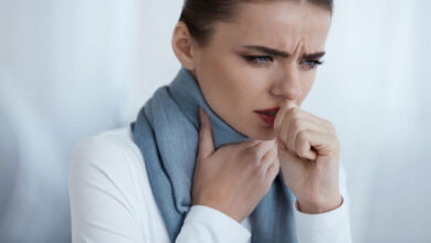 Lendir tubuh di tenggorokan jadi penyebab batuk. Foto: Istimewa