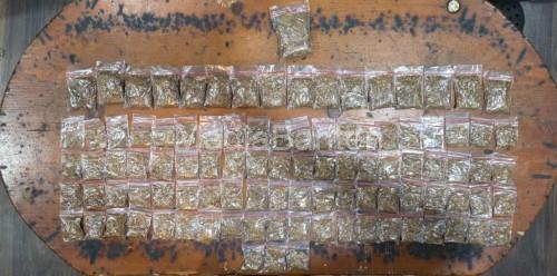 Barang bukti dari pengedar narkotika jenis tembakau sintetis di Serang. Foto Yono