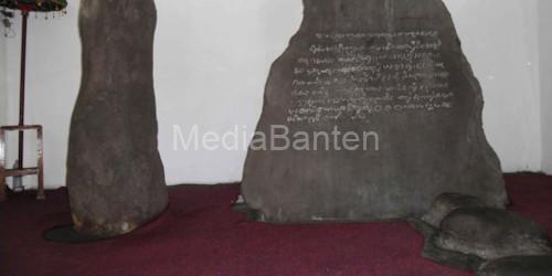 Prasasi Batu Tulis di Kota Bogor. Foto: Istimewa