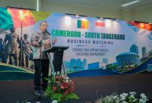 Wali Kota Tangerang Selatan, Benyamin Davnie dalam pertemuan dengan Delegasi Kamerun. Foto Antara