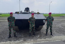 Ranpur dan Prajurit Yonranratfib 2 Mar yang di-BKOkan ke Lanal Juanda. Foto: Ahmad Munawir - Menkav 2 Mar