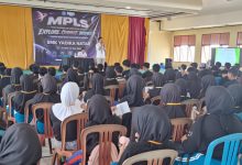 BNNK Lampung Selatan gencar sosialisasi anti narkotika saat MPLS di sekolah dan pesantren. Foto Daeng Yusvin