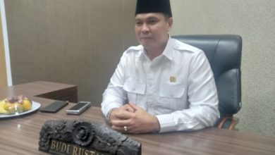 Budi Rustandi, Ketua DPRD Kota Serang. Foto: Aden Hasanudin