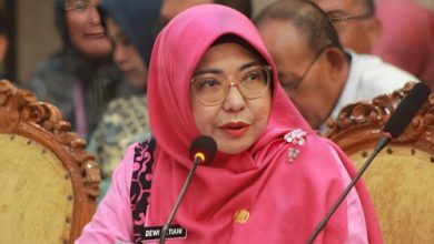 Bupati Pandeglang, Dewi Setiani. Foto: eko supriatno