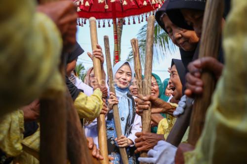 Bupati Serang, Ratu Racmatuzakiyah dalam Festival Sangga Nagara. Foto: Arif Sholeh