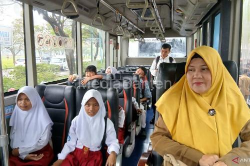 Bus Sekolah Gratis untuk pelajar di Kabupaten Tangerang. Foto: Antara