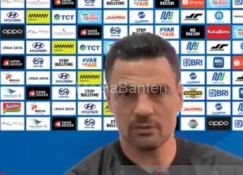 Carlos Pena, Pelatih Persita FC. Foto: Antara