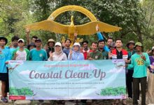 Kegiatan coastal clean up di Pulau Rambut. Foto: Humas Pertamina Patra Niaga RJBB