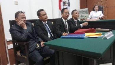 Tim Kuasa Hukum Mamang Maulidin di PTUN Serang. Foto Dadang