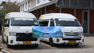 Damri melakukan uji coba rute Tanjung Lesung - Bandar Soetta. Foto Nana Amdan