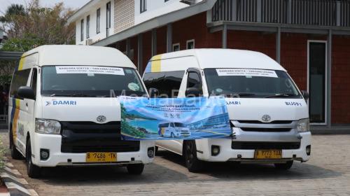 Damri melakukan uji coba rute Tanjung Lesung - Bandar Soetta. Foto Nana Amdan