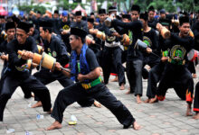 Atraksi Debus Banten. Foto: Istimewa