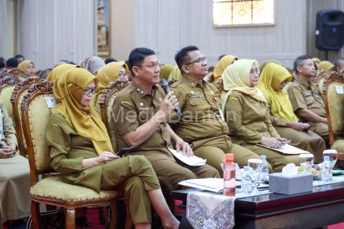 Sekda Provinsi Banten, Deden Apriandhi dalam verifikasi PPE. Foto Biro Adpim Banten