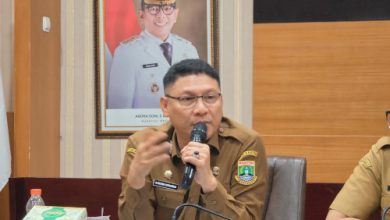 Sekda Provinsi Banten, Deden Apriandhi. Foto Biro Adpim Banten