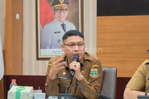 Sekda Provinsi Banten, Deden Apriandhi. Foto Biro Adpim Banten