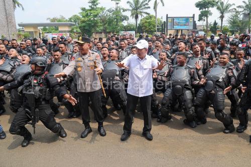 Wagub Banten, Achmad Dimyati Natakusumah bersama Kapolda Banten Irjen Pol Hengki. Foto Biro Adpim Banten