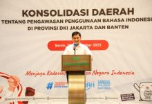 Wagub Banten, Achma Dimyati Natakusumah di acara konsolidasi daerah pengawasan penggunaan Bahasan Idnonesia. Foto: Biro Adpim Banten