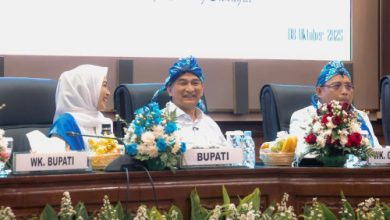 Wagub Banten, Achmad Dimyati Natakusumah di paripurna HUT Kabupaten Serang. Foto: Biro Adpim Banten