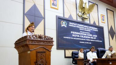 Wagub Banten, Achmad Dimyati Natakusumah pada acara HUT Kota Cilegon. Foto Biro Adpim Banten