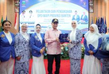 Wagub Banten, Achmad Dimyati Natakusumah pada pelantikan pengurus Iwapi Banten. Foto Biro Adpim Banten